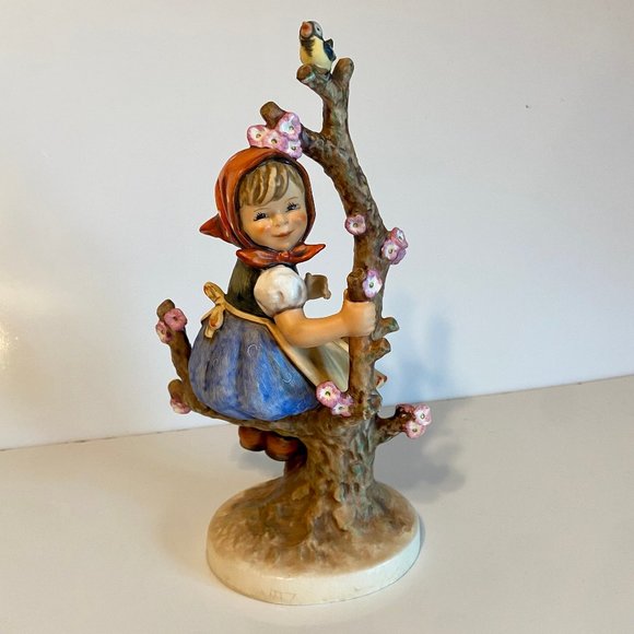 Goebel Hummel Large 141 V Apple Tree Girl Figurine 10.5" TMK-4 - Picture 1 of 14